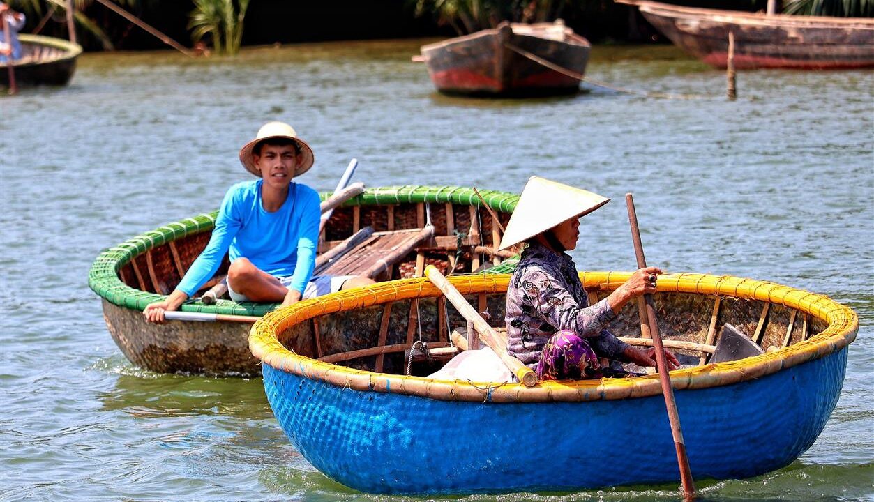 TourRadar is a global travel platform that connects travelers with organized tours, safaris, and multi-day adventures across the world. With access to 50,000+ trips from over 2,500 tour operators, it simplifies the process of planning and booking unforgettable travel experiences. Designed for modern explorers, TourRadar combines convenience, flexibility, and trust—making it easier than ever to turn travel dreams into reality.